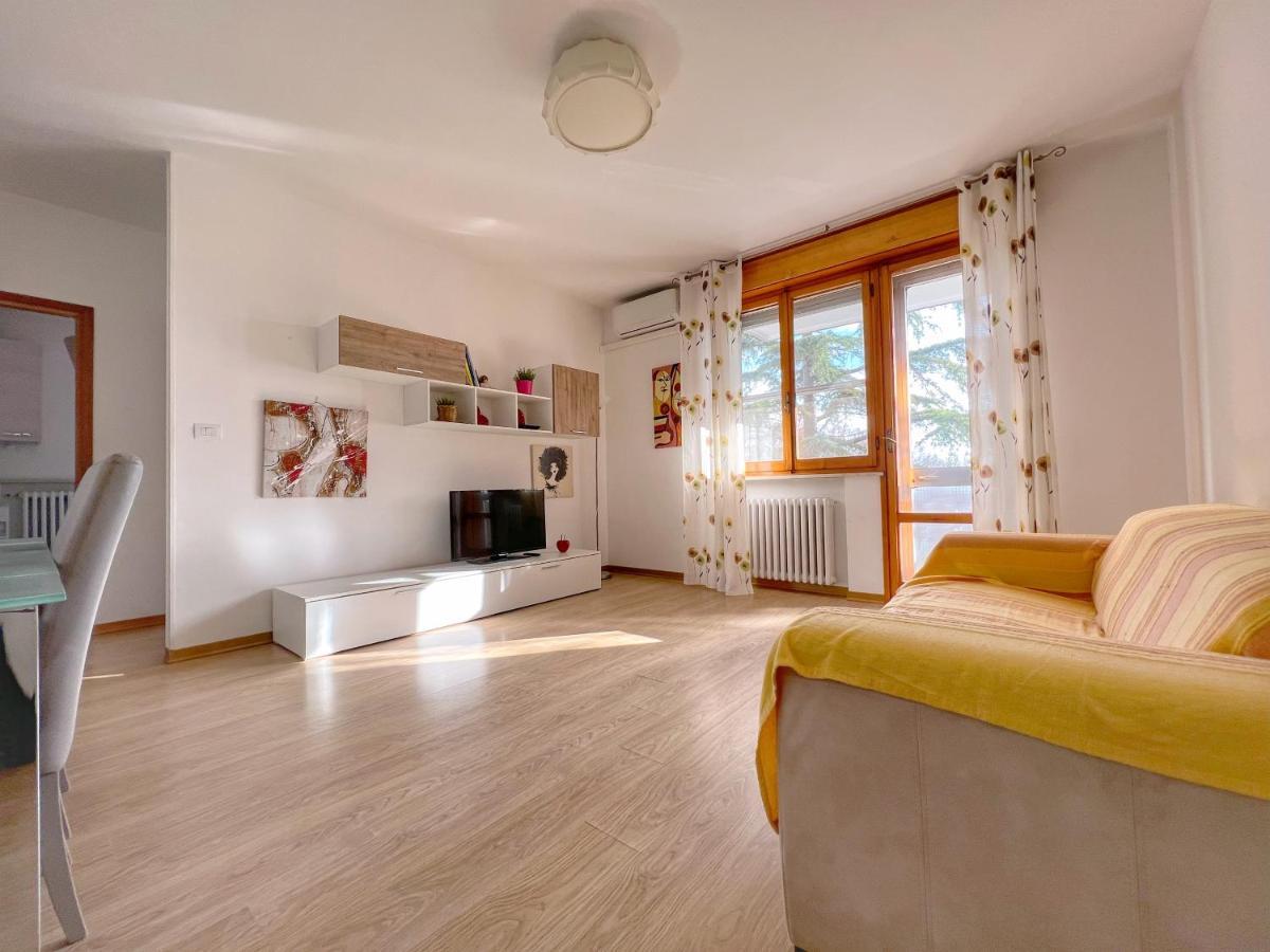 Lovely Apartment A Due Passi Dal Mare 里米尼 外观 照片