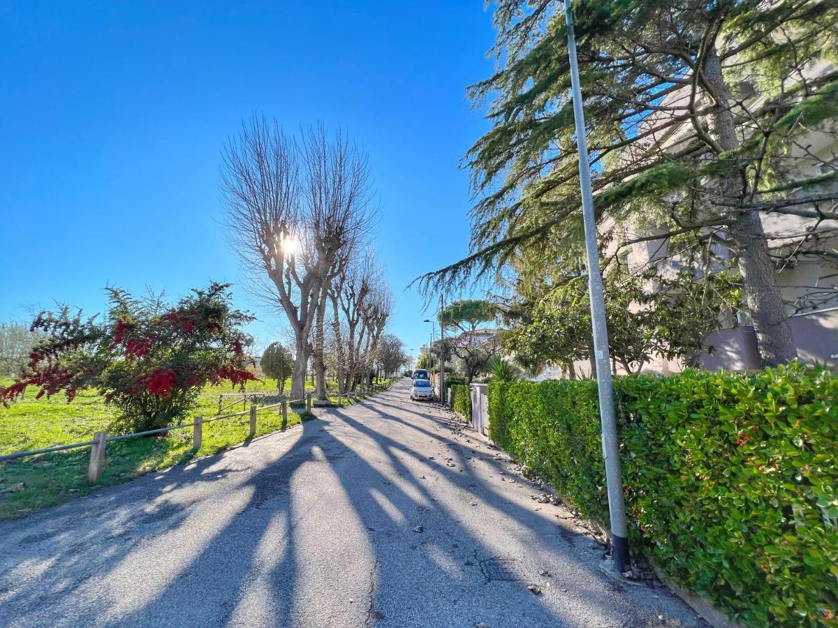 Lovely Apartment A Due Passi Dal Mare 里米尼 外观 照片